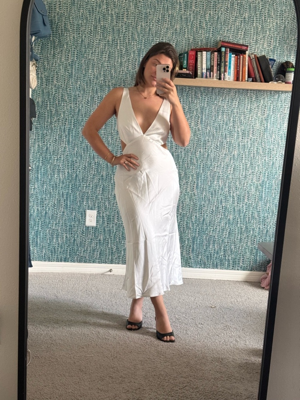 Sachin & Babi Sierra V-Neck Cutout Satin Midi Dress NWT size 10